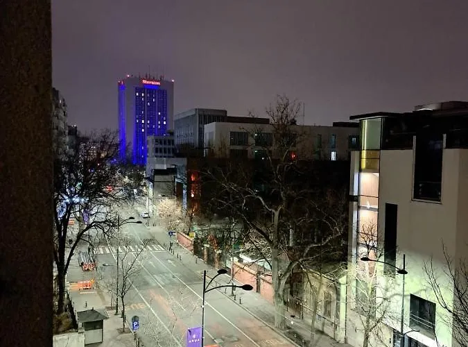 Classy With Parking In The Center