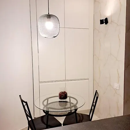 Classy With Parking In The Center Apartment Bucharest